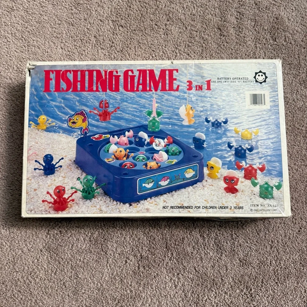 Vintage 1985 Colorful Fishing Game Set